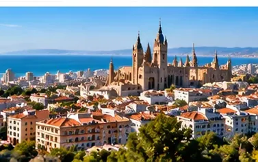 Vista de una ciudad costera española con una catedral y el mar al fondo